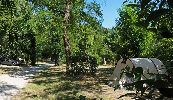 Caming des Tunnels Rhône-Alpen - Vallon-Pont-d'Arc visuel 3/12 Caming des Tunnels Rhône-Alpen - Vallon-Pont-d'Arc visuel 3/12