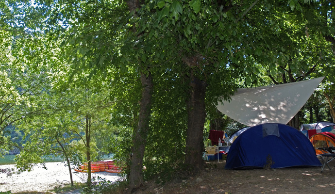 Caming des Tunnels Rhône-Alpen - Vallon-Pont-d'Arc visuel 5/12 Caming des Tunnels Rhône-Alpen - Vallon-Pont-d'Arc visuel 5/12