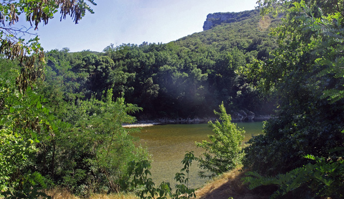 Caming des Tunnels Rhône-Alpen - Vallon-Pont-d'Arc visuel 7/12 Caming des Tunnels Rhône-Alpen - Vallon-Pont-d'Arc visuel 7/12