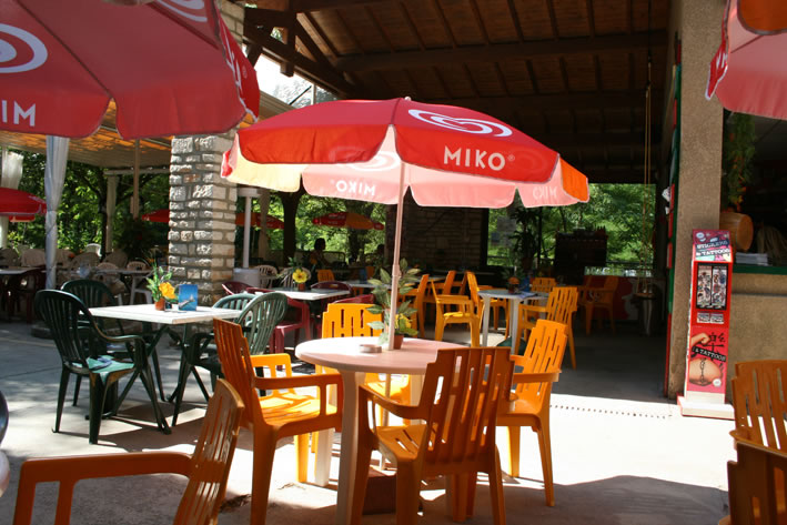 Caming des Tunnels Rhône-Alpen - Vallon-Pont-d'Arc visuel 8/12 Caming des Tunnels Rhône-Alpen - Vallon-Pont-d'Arc visuel 8/12