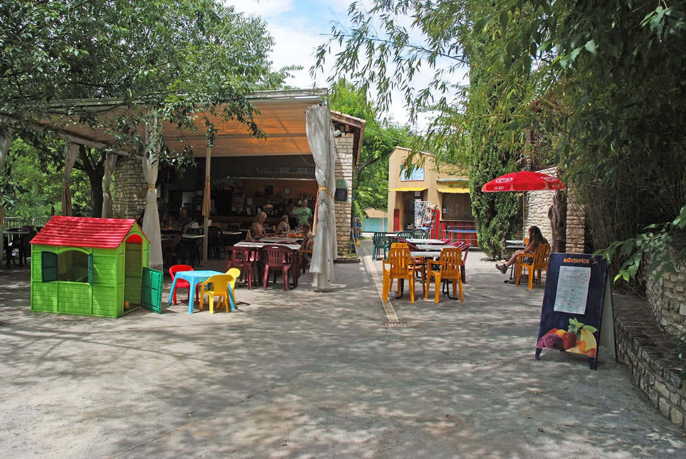 Caming des Tunnels Rhône-Alpen - Vallon-Pont-d'Arc visuel 9/12 Caming des Tunnels Rhône-Alpen - Vallon-Pont-d'Arc visuel 9/12