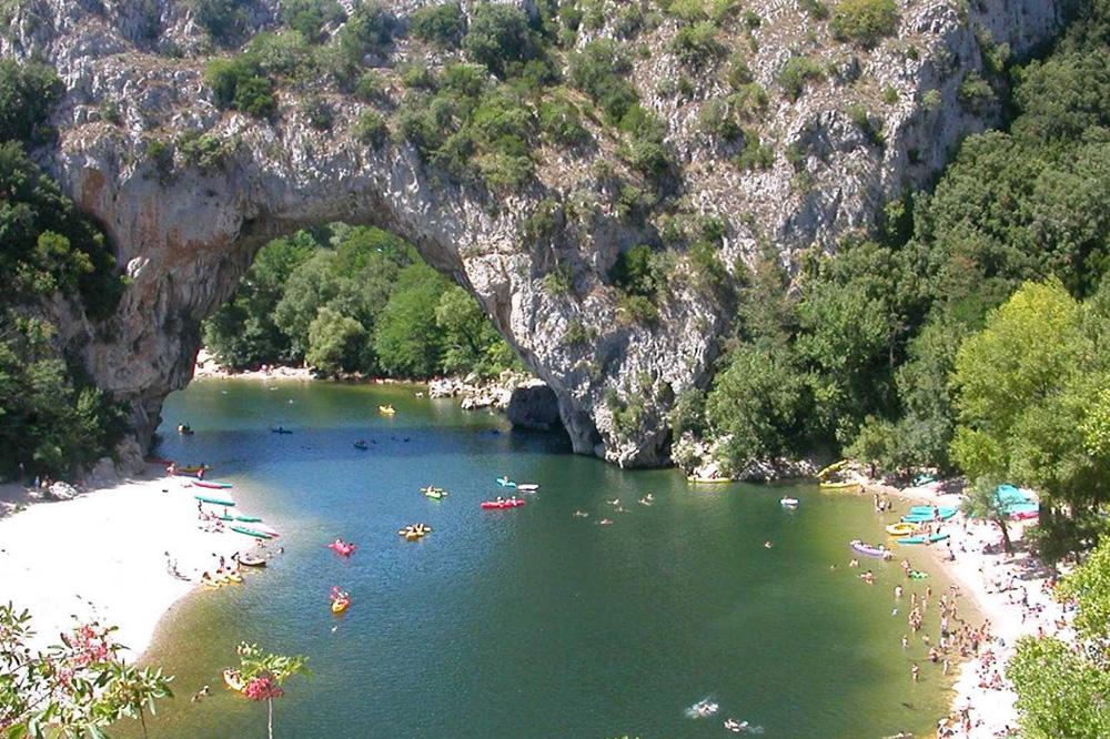 Camping du Midi Rhône-Alpen - Vallon-Pont-d'Arc visuel 2/2 Camping du Midi Rhône-Alpen - Vallon-Pont-d'Arc visuel 2/2