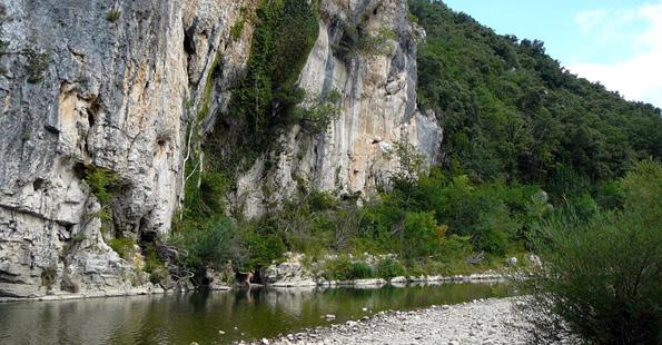 La Genèse Domaine Naturiste - Languedoc-Roussillon - Méjannes-le-Clap visuel 2/9 La Genèse Domaine Naturiste - Languedoc-Roussillon - Méjannes-le-Clap visuel 2/9