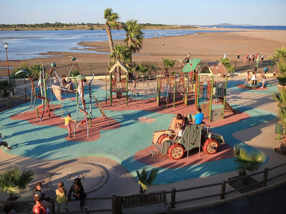 Bleu Marine Languedoc-Roussillon - Sérignan visuel 16/27 Bleu Marine Languedoc-Roussillon - Sérignan visuel 16/27