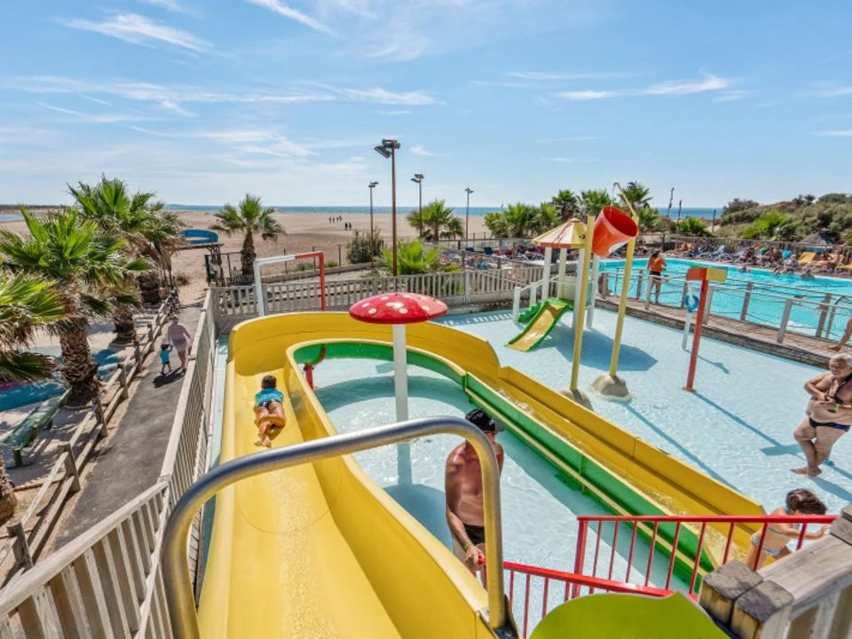 Bleu Marine Languedoc-Roussillon - Sérignan visuel 2/27 Bleu Marine Languedoc-Roussillon - Sérignan visuel 2/27