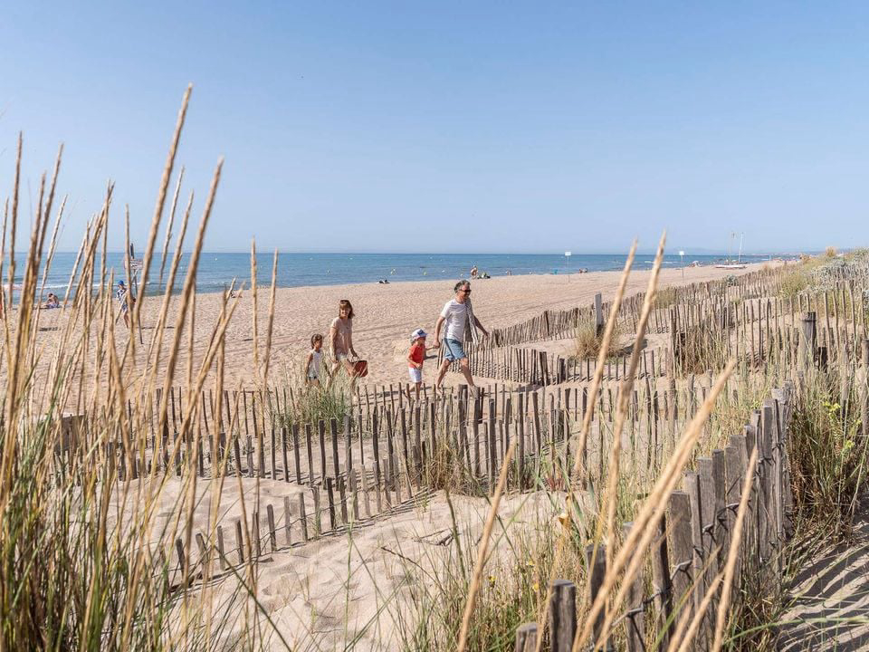 Bleu Marine Languedoc-Roussillon - Sérignan visuel 22/27 Bleu Marine Languedoc-Roussillon - Sérignan visuel 22/27