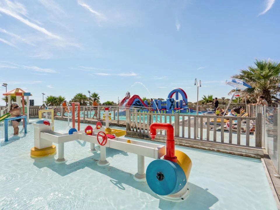 Bleu Marine Languedoc-Roussillon - Sérignan visuel 13/27 Bleu Marine Languedoc-Roussillon - Sérignan visuel 13/27