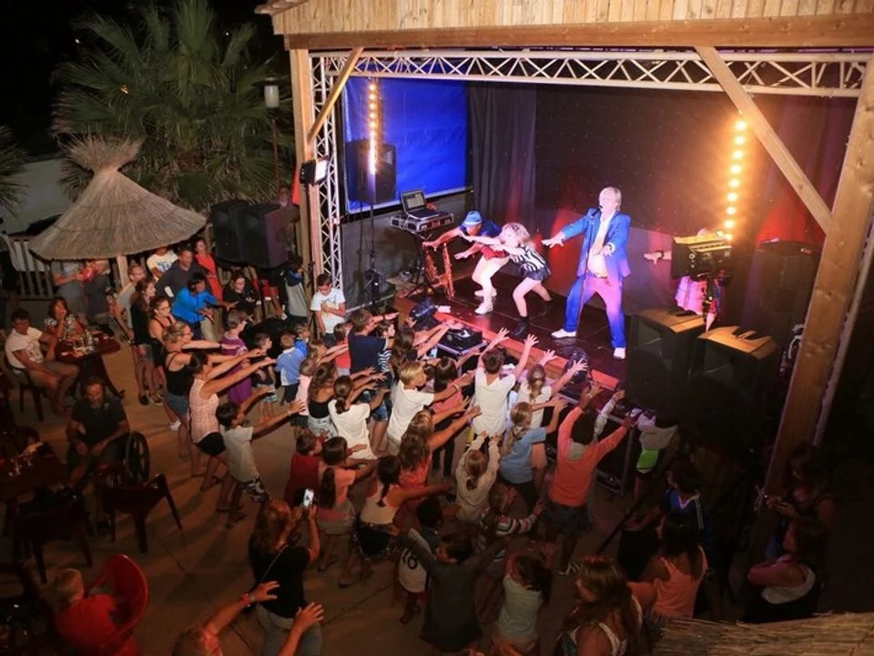 Bleu Marine Languedoc-Roussillon - Sérignan visuel 19/27 Bleu Marine Languedoc-Roussillon - Sérignan visuel 19/27