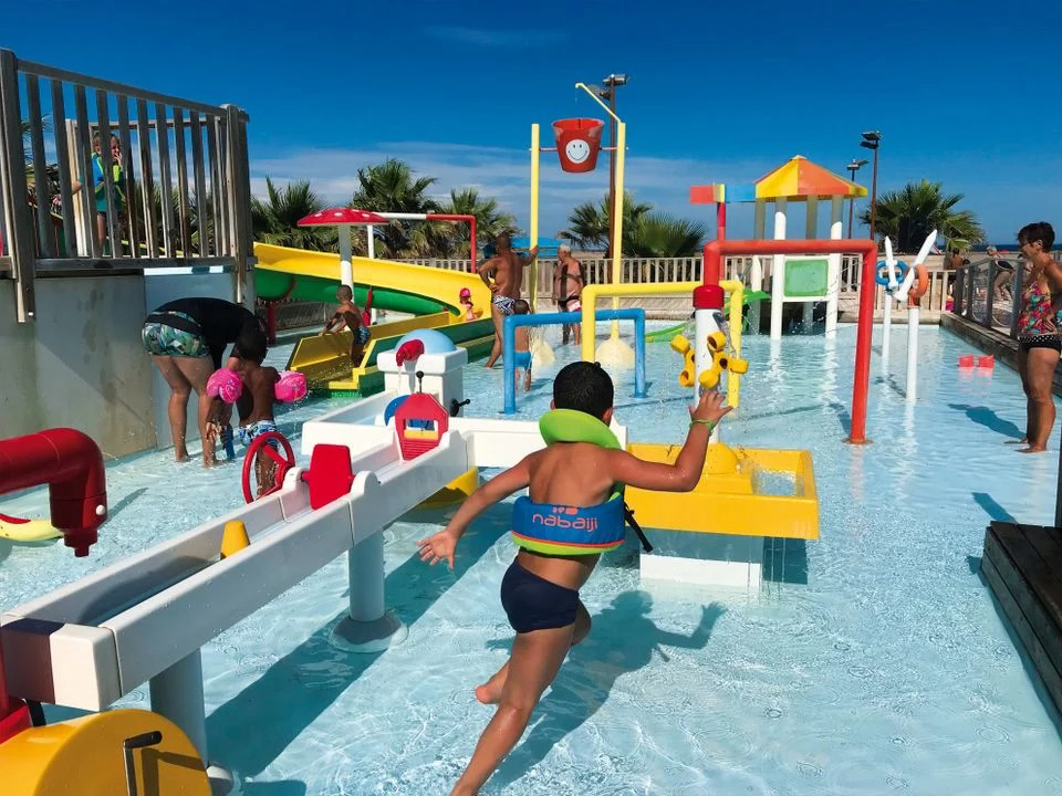 Bleu Marine Languedoc-Roussillon - Sérignan visuel 4/27 Bleu Marine Languedoc-Roussillon - Sérignan visuel 4/27